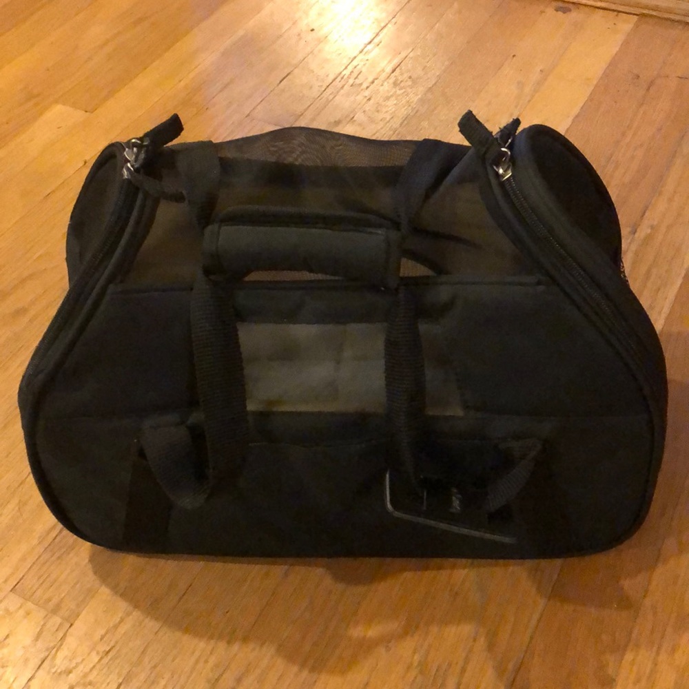 Bergan Pet Carrier - Picture 1 of 8